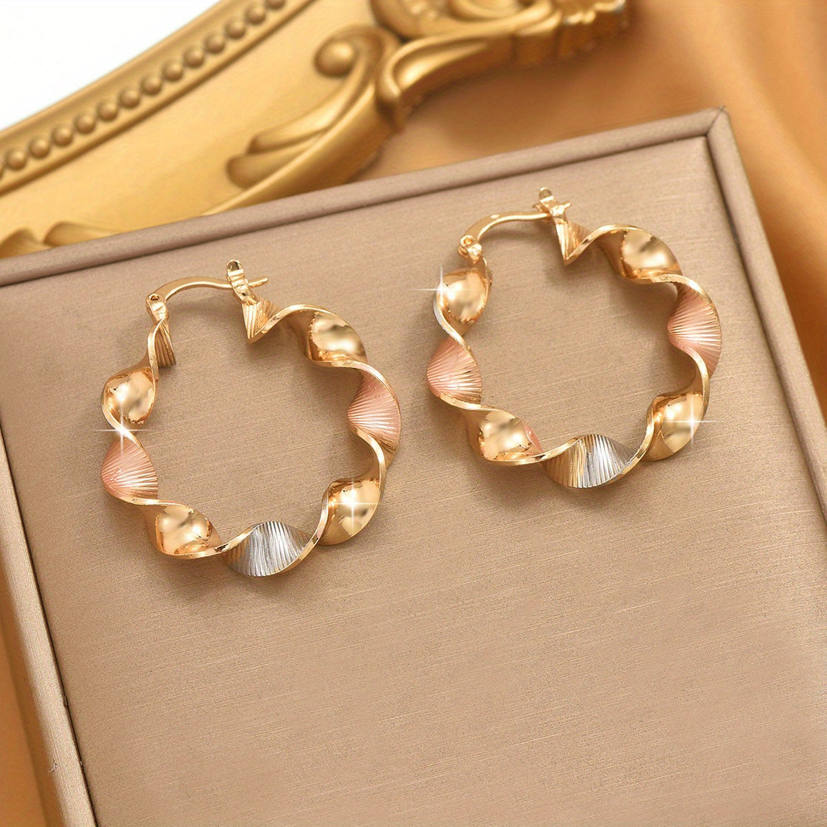 1 pair of unique lady earrings Gold-plated-18k copper