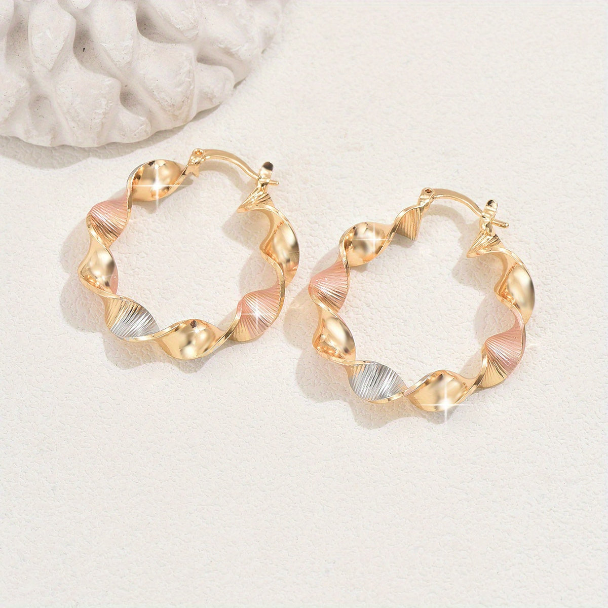 1 pair of unique lady earrings Gold-plated-18k copper